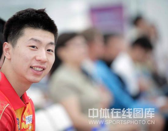 ͼ��-ŷ������ƹ����Կ�����ǩ��ʽ������ϯ��ʽ