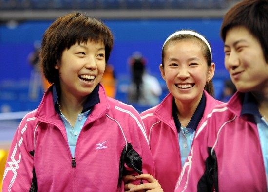 ͼ��-ȫ�˻�ƹ���򱱾�Ů��������������Ц�ݲ���