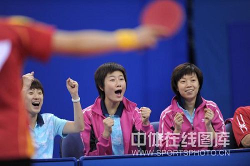 ͼ�ģ�ȫ�˻ᱱ��Ů�������� �����ź�����