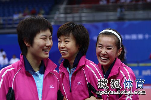 ͼ�ģ�ȫ�˻ᱱ��Ů�������� ��������Ц��