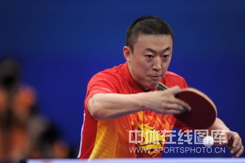 ͼ�ģ�ƹ�����Ž�ž�3-2�㶫 ���ձ���רע