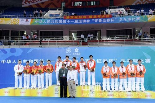 ͼ�ģ�ƹ�����Ž�ž���� ǰ���������Ӱ