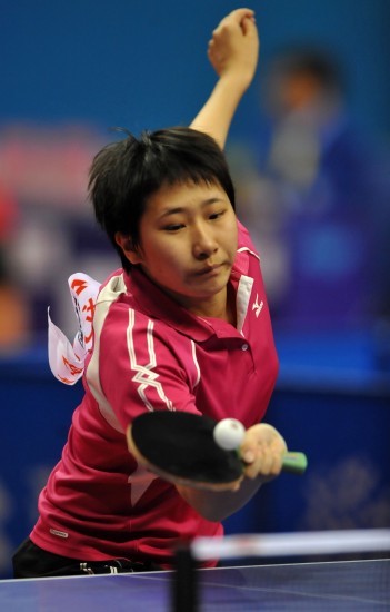 ͼ��-ȫ�˻�ƹ����Ů����������ʢ�����ڱ�����