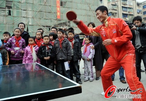 ͼ��-ֱ���ս����������ѧУ�װ�����������ʾ��