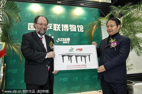 ͼ��-����ƹ������ݺ�˫ϲ�����ɳ�������Գ�ϯ