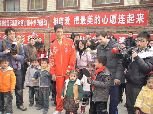 ͼ�ģ�ƹ��������Сѧ������ �����ں�С����Ӱ