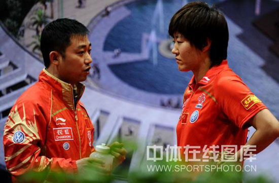 ͼ��-����ϼ2��3���й����׳��ܼ����ͽ���ָ��