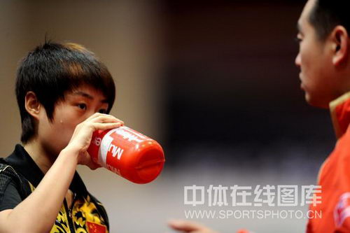 ͼ�ģ�������Ī˹�ơ�ѡ���� ��Ծ���º�ˮ