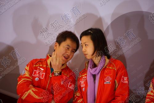 ͼ�ģ���������ϯ������̸���� Ц������