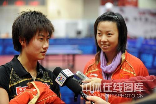 ͼ�ģ��������ʹ�Ů�ӽ��� �������ܲɷ�