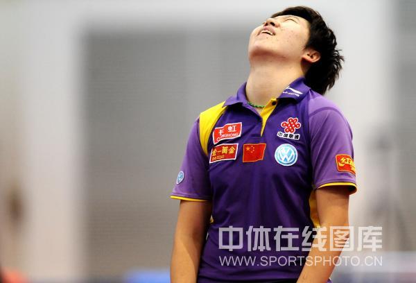 ͼ�ģ�ѡ��������ϼ3-2������ ����ϼ��ͷ��̾