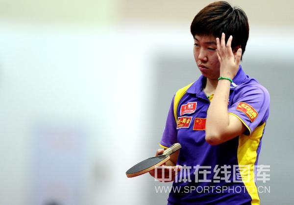 ͼ�ģ�ѡ��������ϼ3-2������ ����ϼ�����۾�