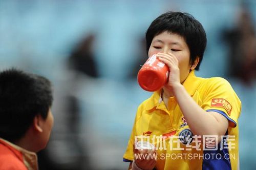 ͼ�ģ�ֱͨ��Ů�ӵ��������� ��ά����ˮ��