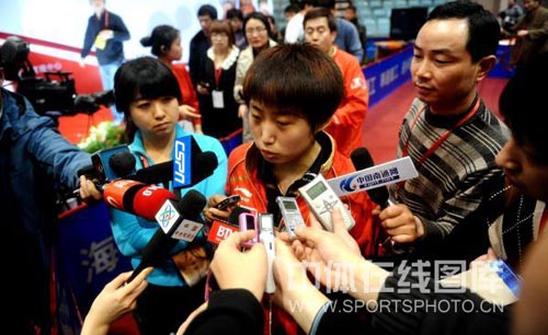 ͼ�ģ���Ծ���ֱͨĪ˹������ ý���Χ��Ծ