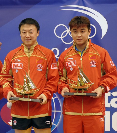 ͼ��-������������/�����˫���΢Цչʾ����