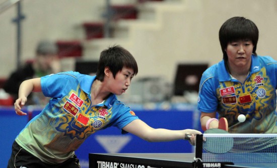 ͼ��-[ƹ����]�����ع�����Ů˫��Ծ/�����ڱ�����