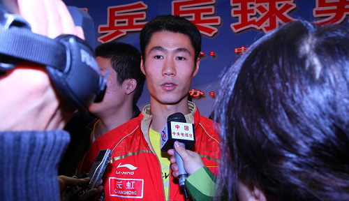 ͼ�ģ��й��ж��߽�У԰ �����ڽ��ܲɷ�