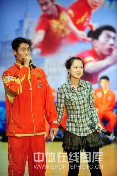 ͼ�ģ�ƹ���ж����ѧ������ ������ǣ����Ů