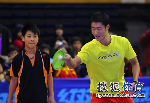 ͼ�ģ�ƹ���ж����ѧ������ �����ڻ���