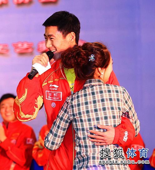 ͼ�ģ�ƹ���ж����ѧ������ ������ӵ����Ů