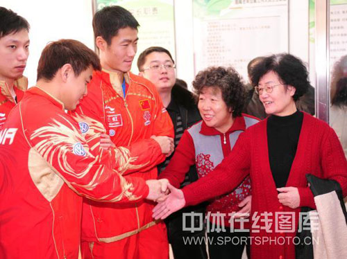 ͼ�ģ��й���ƹ̽�þ���Ժ Ů��˿׷�����