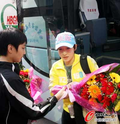 ͼ��-�й�Ůƹ������չ����ռ�ѵ�����׻�