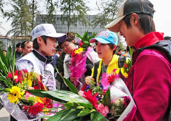 ͼ��-Ůƹ����ѵ����ս��ƹ������С���ഺ�Ի�