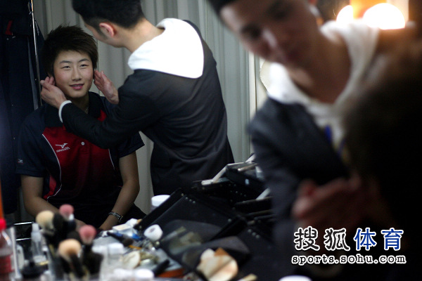 ͼ�ģ���ƹ��ʿ�Ĺ�滨�� ���������ز���