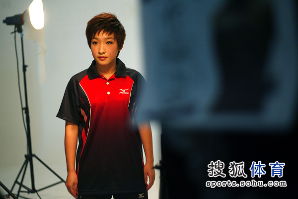 ͼ�ģ���ƹ��ʿ�Ĺ�滨�� ��ʫ��Ũױ��Ĩ