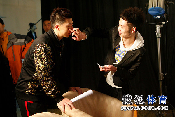 ͼ�ģ���ƹ��ʿ�Ĺ�滨�� ��������ױ