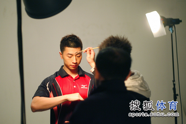 ͼ�ģ���ƹ��ʿ�Ĺ�滨�� ������ױ