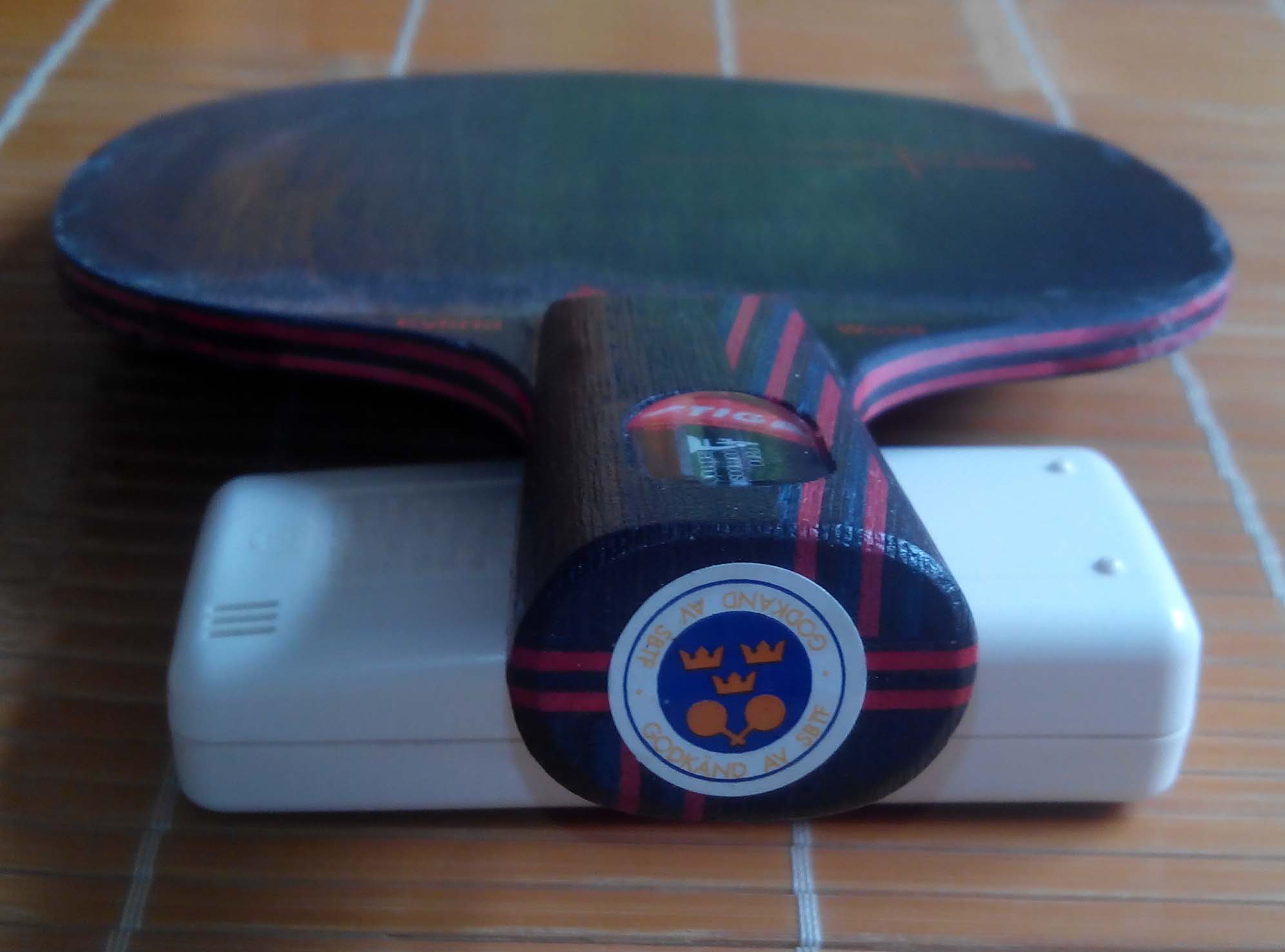 1��	�ϰ���Ʒŷ��˹�ٿ�����̼����