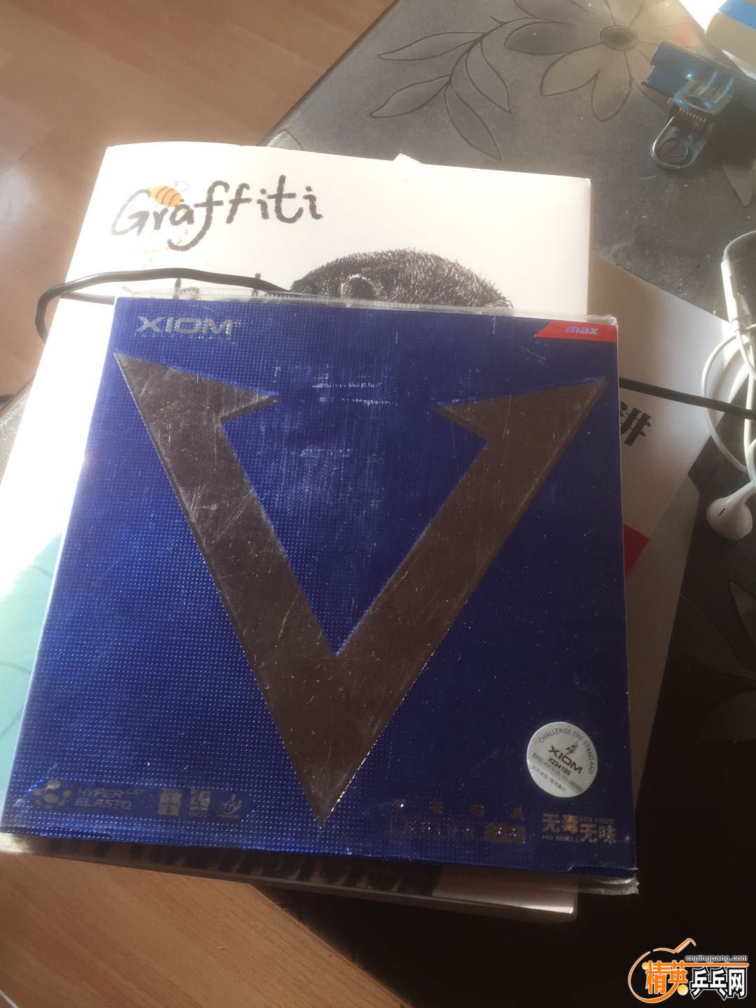 V