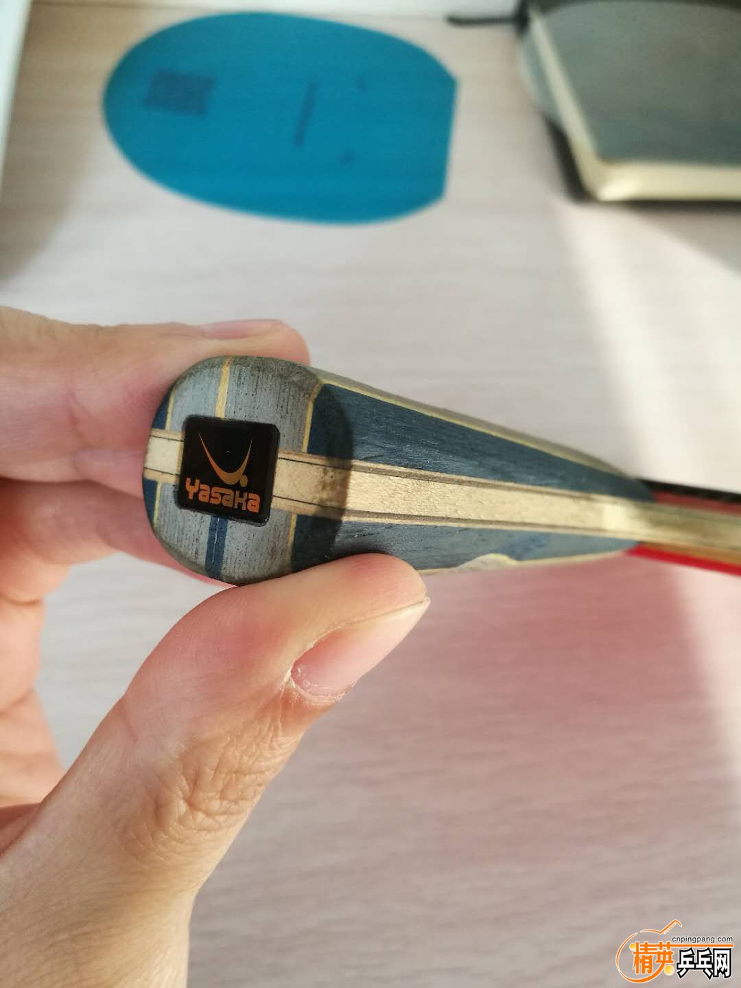 ����λ��ĥ�ϴ󣬶����ϲ�Ҳ�д�ĥ