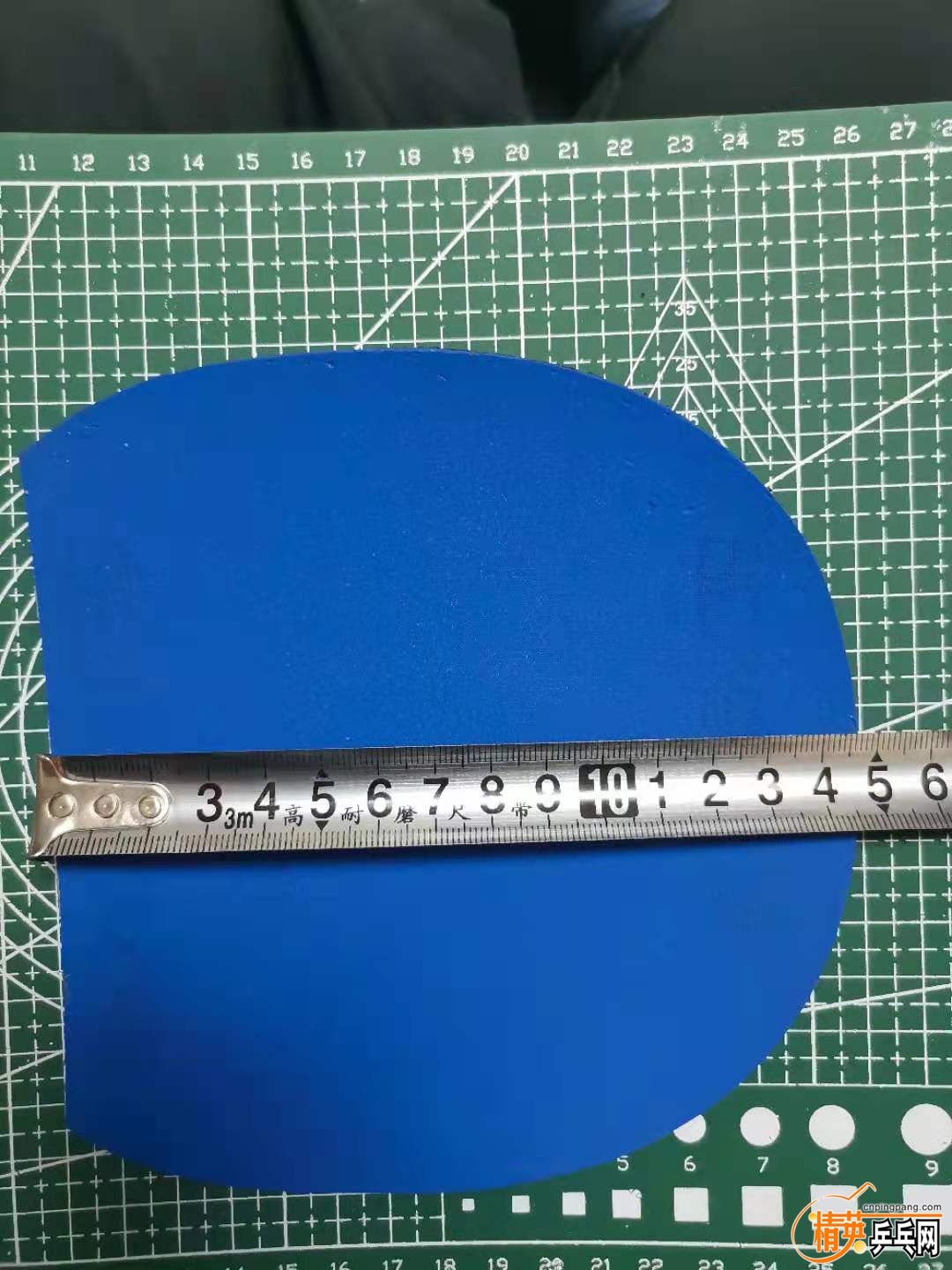 2121815747.jpg