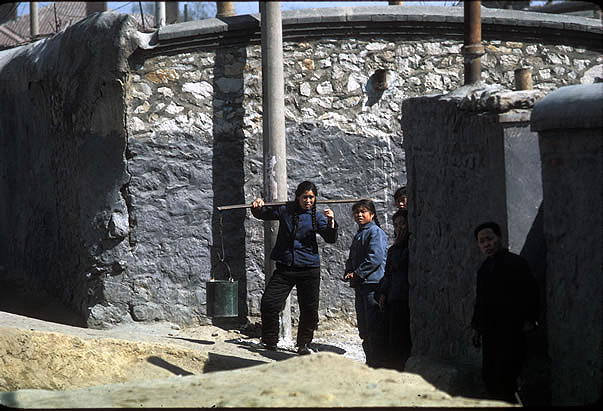 �����ϴ�ļ���