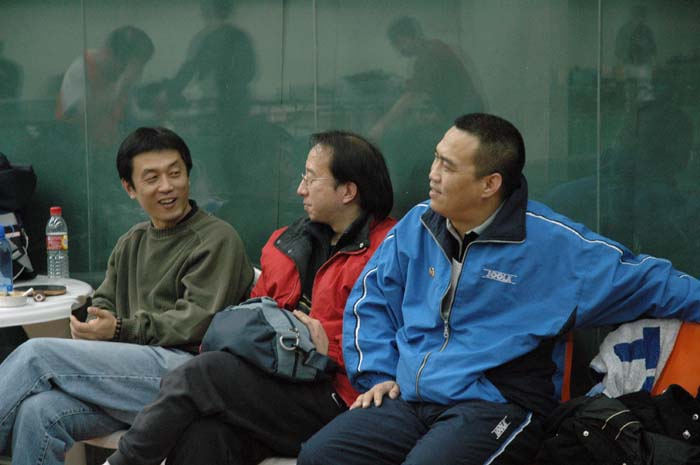 [��ͼ]12��4��11.13�����գ���Ӣ�������ֲ�����ά����������ʵ����Ƭ��