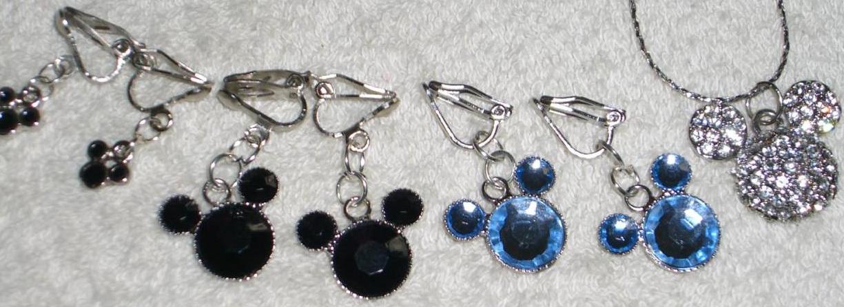 [������ͼ]С���ε���Ƭ�ǣ������к��ڼӹ��ģ�