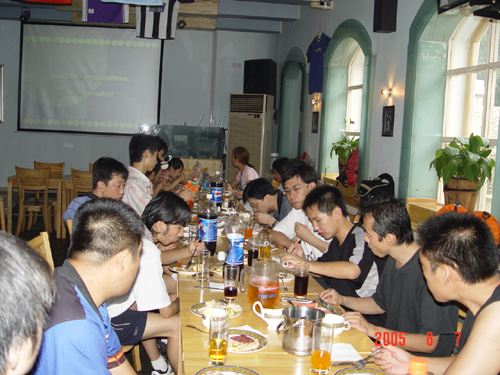 [��ͼ]8.7(���գ���Ӣ�������Ѿ��ֲ����ʵ��֮�����������߲���