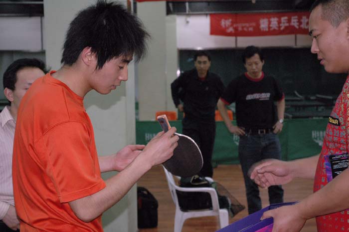 [����]2006�ꡰ�귢������Ӣ����ƹ�������Բ������