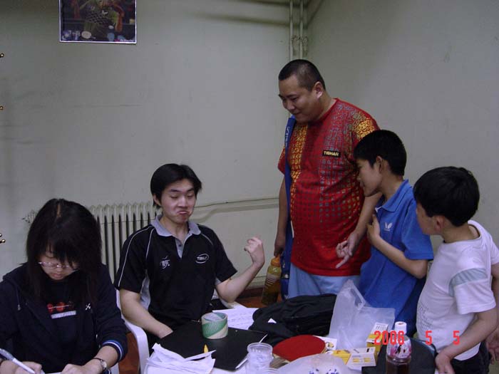 [����]2006�ꡰ�귢������Ӣ����ƹ�������Բ������