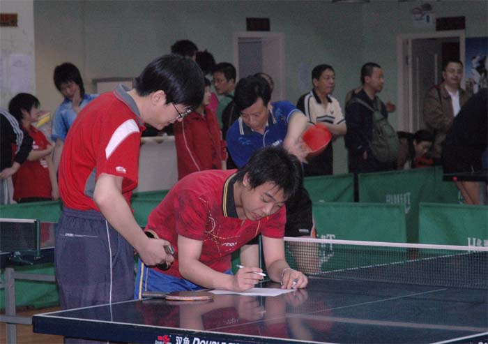 [����]2006�ꡰ�귢������Ӣ����ƹ�������Բ������