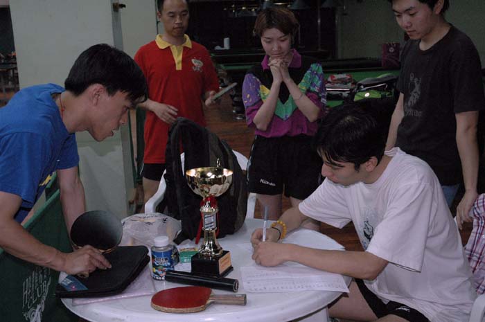 [��ͼ]6��18�գ����գ���Ӣ�������ֲ�����ά�����ܾ�����ʵ