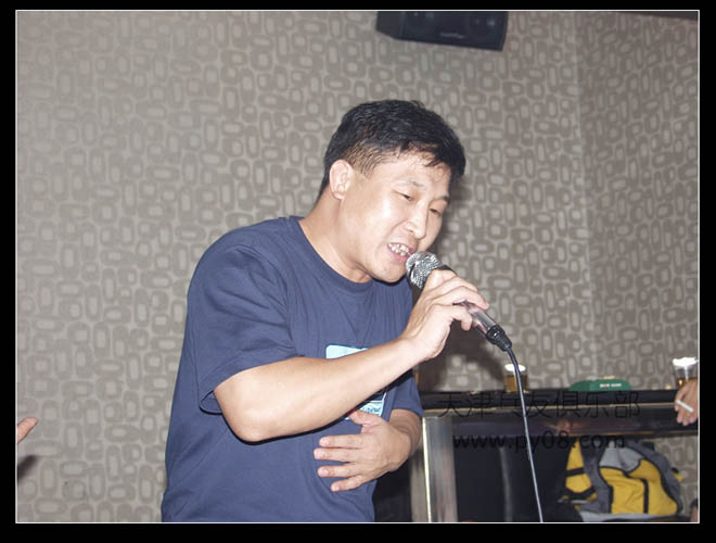 DqIyEiPN.jpg