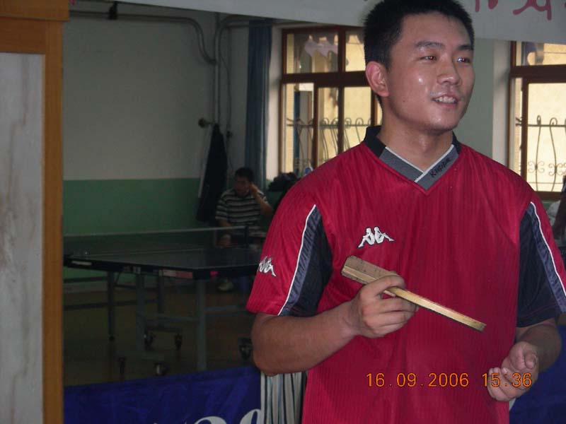 354Lr2kG.jpg