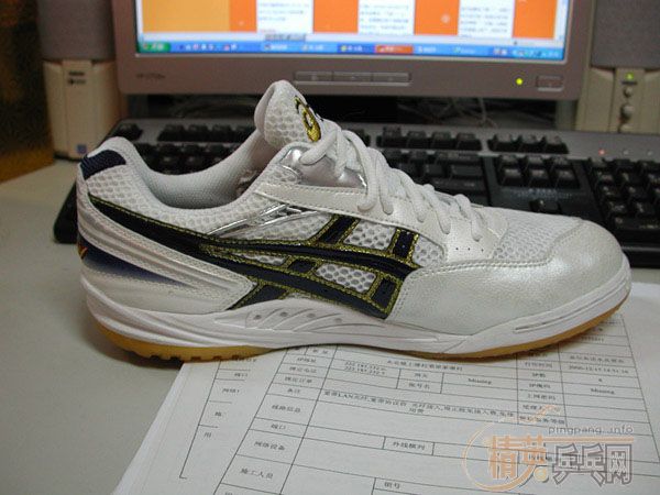 ASICS�߶�����Ь 41.5��һ˫�������ת�����ʵ��ֵܣ�(Ҳ���Խ���ƹ������)