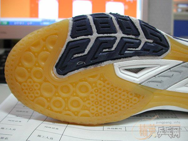 ASICS�߶�����Ь 41.5��һ˫�������ת�����ʵ��ֵܣ�(Ҳ���Խ���ƹ������)