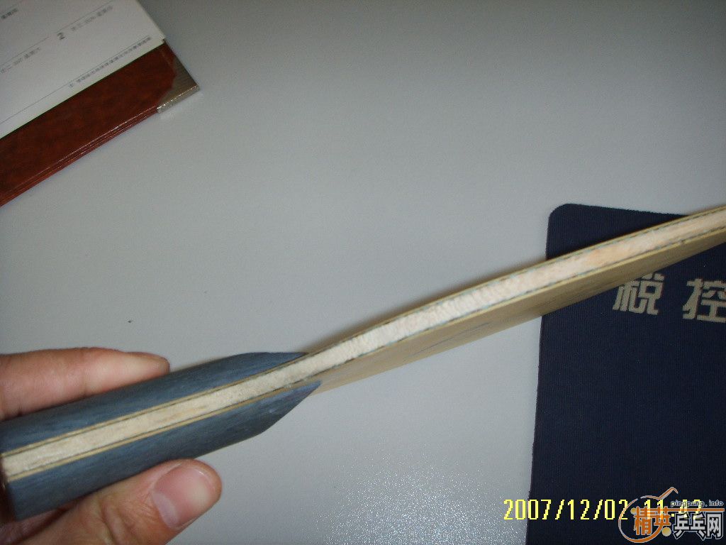 ����ɫ������