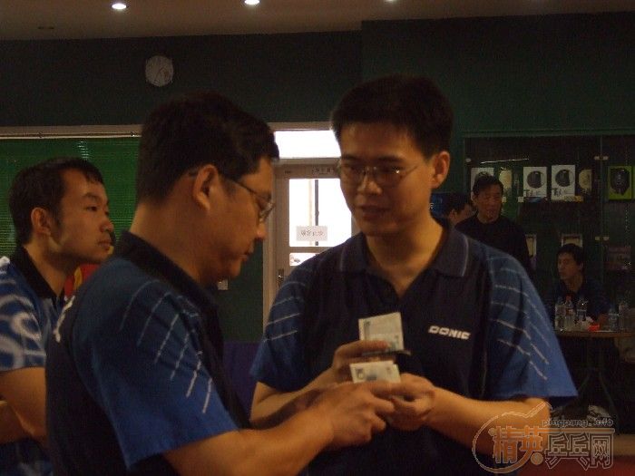 ��Ӣ���ƹ�Ѿ��ֲ����й�����ƽ�����Ѽ����