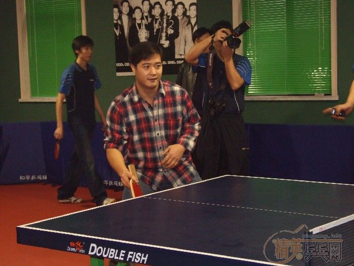 ��Ӣ���ƹ�Ѿ��ֲ����й�����ƽ�����Ѽ����